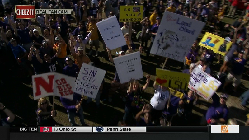 Illustration for article titled Colonel Reb Voted Obama: Your College GameDay Sign Roundup